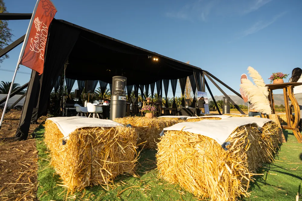Carpa del evento de lanzamiento de Casa Torreón